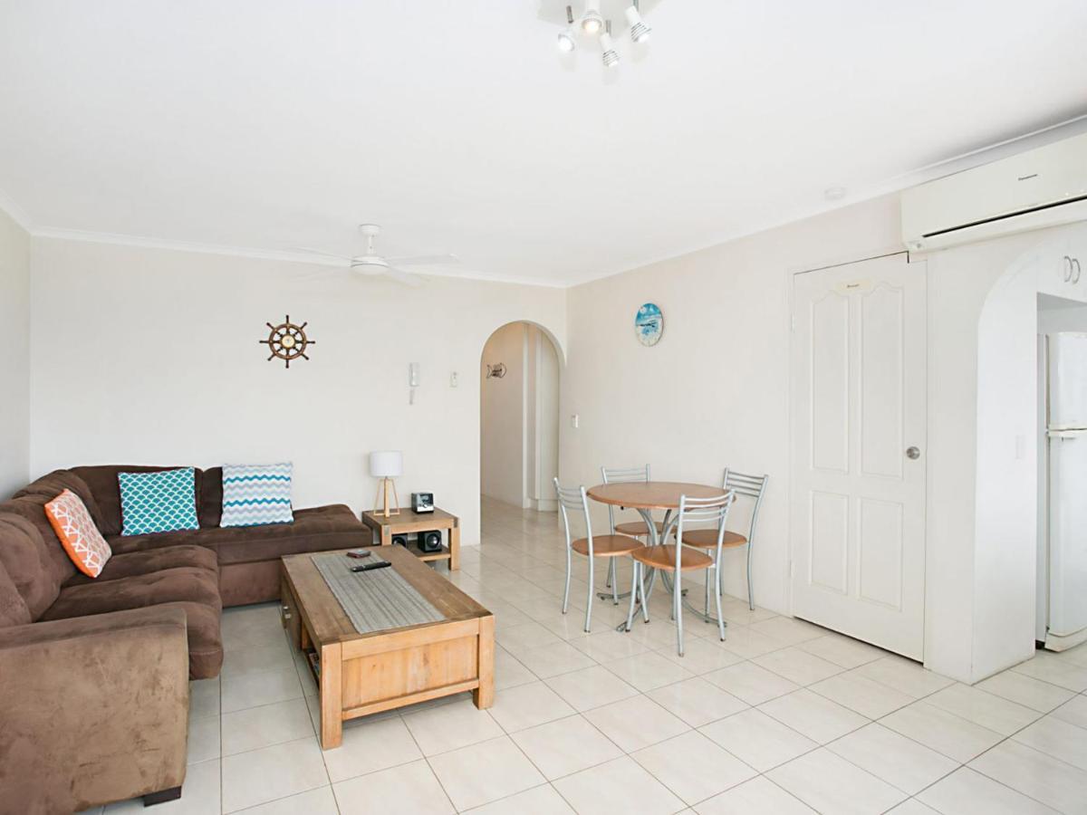 Apartment Kirra Gardens Unit 30 *